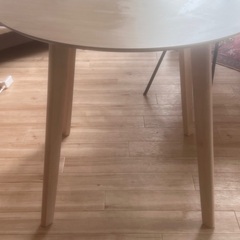 [値下げ！🔥]オフホワイトの木製テーブル