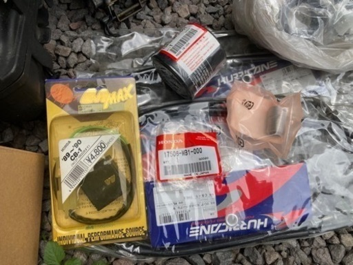 ホンダ ＣＢ-1 不動車２台　大人のプラモデル　書類あり ホンダ CB-1 不動車2台 大人のプラモデル 書類あり