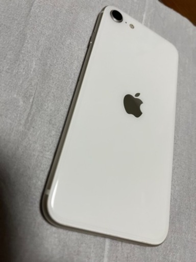 iPhone SE 3世代　128GB 美品 ホワイト　バッテリー残量89%使用期間1年未満 iPhone SE 3世代 128GB 美品 ホワイト バッテリー残量89%使用期間1年