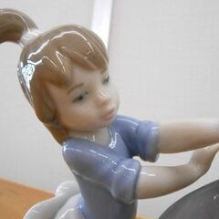 希少 リヤドロ 5455 きれいにしましょうね 陶器人形 フィギュリン 廃版