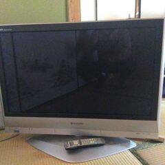 37インチ　液晶テレビ