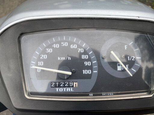 アドレスV100　走行距離21229km エンジン絶好調！バッテリー新品 アドレスV100 走行距離21229km エンジン絶好調！バッテリー新品