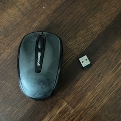 Microsoft マウス　ワイヤレス　電池付けます