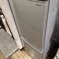 冷蔵庫　2段　SHARP