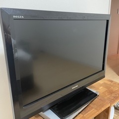 テレビ TOSHIBA 32型 リモコン付き