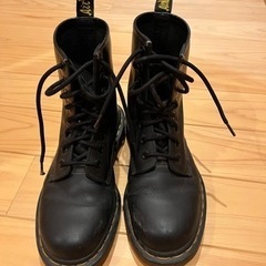 Dr.Martens レディースブーツ