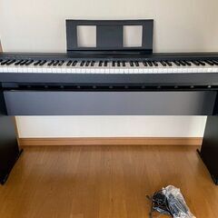 電子ピアノ ヤマハ YAMAHA P-45　(純正台, 付属品付き)