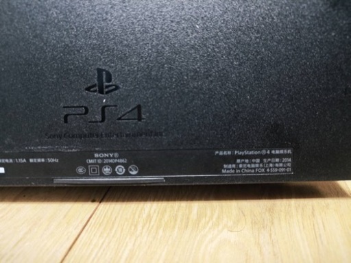 中国版プレステ4 本体/純正コントローラー 2台　※ディスク取出ボタン故障 中国版プレステ4 本体/純正コントローラー 2台 ※ディスク取出ボタン