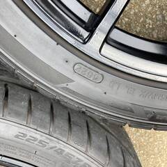 お値打ち18インチ中古タイヤホイール4本セット 艶ありブラック☆225 