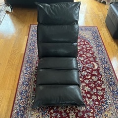 革製のオシャレ座椅子　