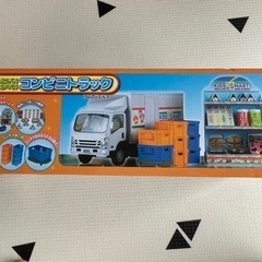 新品　コンビニトラック　原価3980円　こどものおもちゃ