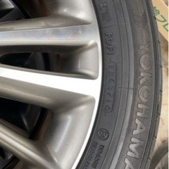 トヨタ　クラウン　純正タイヤ