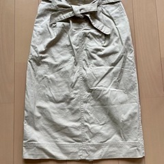 ユニクロ　スカート　Mサイズ