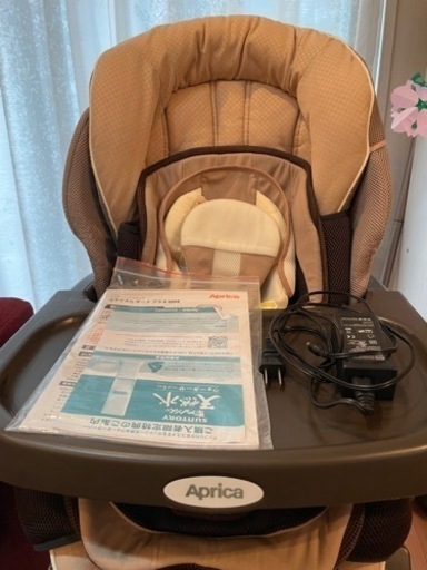 Aprica ハイローベッド\u0026チェア　ユラリズムオートプラスHIDX