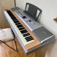 電子ピアノです。使えます