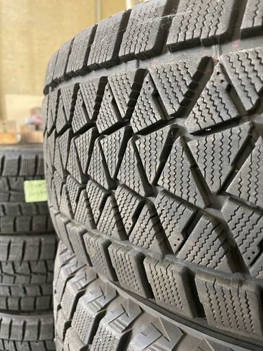 中古スタッドレス265/65R17☆4本セット！BSブリザック DM-V2☆150プラド、215サーフ、ハイラックスなどに！