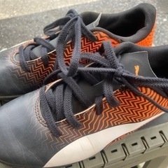 PUMA　サッカートレニングシューズ　23.5cm