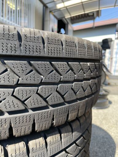 タイヤ、ホイール 中古スタッドレスタイヤ165R13LT 8PR☆4本セット 