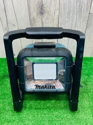 中古品●makita LEDスタンドライトML805●レジ●ITADV4P6P8FE