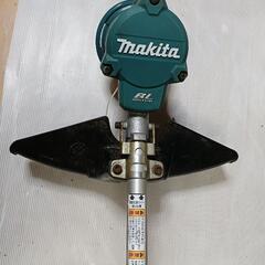 マキタ　充電草刈り機　MUR366D