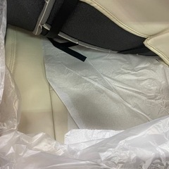 ラパン　ブロスクラッツィオ　シートカバー　　白でかなり清潔感があり状態は新品未使用です