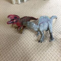 恐竜の模型　ティラノサウルス