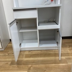 取りに来れる方限定！ユーアイの食器棚（ホワイト）です！！