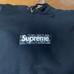 シュプリームパーカー　M定価です‼️