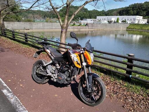 KTM Duke125 ABS無し2011年式