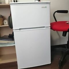 Migrating! Fridge 90L. ¥4000. 