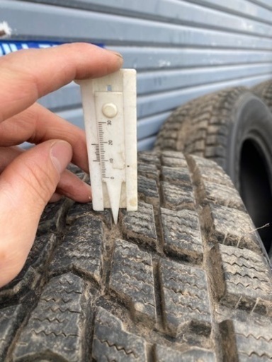 今や希少サイズ　235/70R15 テラノダットサンハイラックス