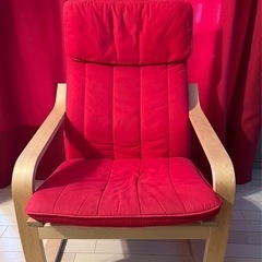 IKEA 大人気椅子　ポエングパーソナルチェア　赤色