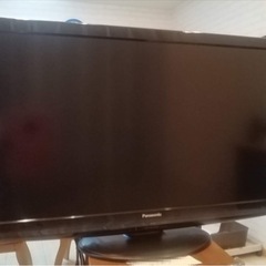 本体のみ　パナソニック　37型液晶テレビ