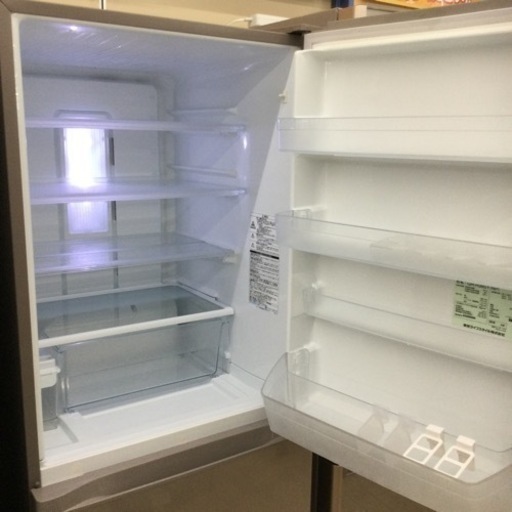 ✨自動製氷❗️3〜4人向け❗️うるおいラップ野菜室❗️ロータイプ