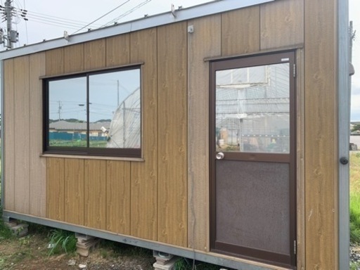 プレハブ(3坪)