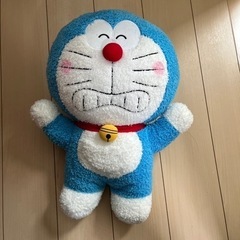 ドラえもん超ビッグぬいぐるみ