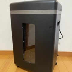 【お取引中】Fellowes シュレッダー B-131C　一度に...