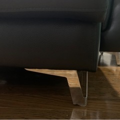 【定価33万円超】高級3Pレザーソファ+オットマン+レザーケアキット（4ヶ月程前購入品）