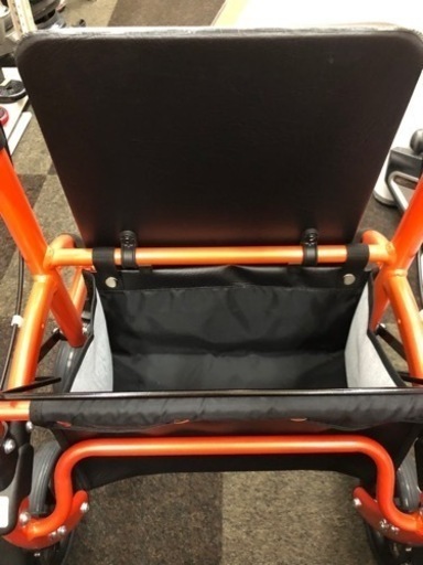 ほぼ未使用！ウェルパートナーズ 前腕支持台型歩行車 friend フレンド 