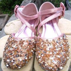 値下げ！22cm　シルバーのキラキラ💖 フォーマル靴　ピンク