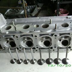 オールド―メルセデス―ベンツ190E-.シリンダーシリンダーヘツトセツト