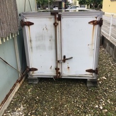 コンテナ（倉庫）