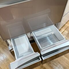 トレファク神戸南店】TOSHIBA 5ドア冷蔵庫です【取りに来られる方限定】