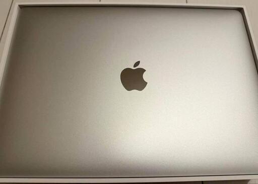 MacBook Air M1 チップ搭載8GB/256GB