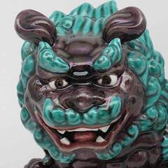 ss5165　九谷焼　八幡窯　玉獅子　ブラック×グリーン　須栄義作　陶器製　玉乗り獅子　黒×緑　縁起物　厄除け　招福　和風　置物　オブジェ　インテリア　美術　工芸　装飾　オス　雄