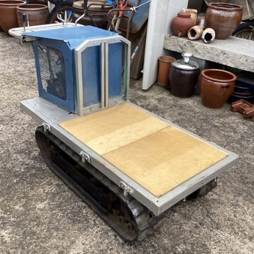 クローラー運搬車 石屋さん使用