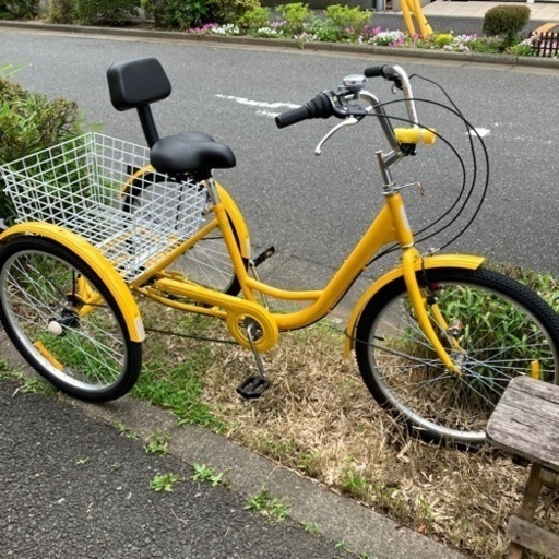 新品の３輪車