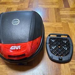 値下げ GIVI (ジビ) バイク(スズキ)用 リアボックス  