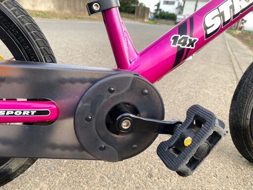 strider 14x ストライダー ペダル付き 14インチ ストライダー(ペダル付
