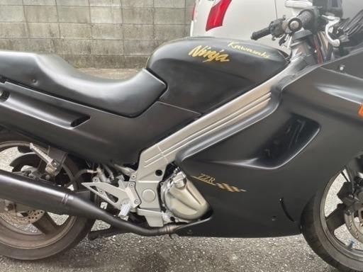 オマケだけでも3万円相当！！世界に一台のzzr250！！